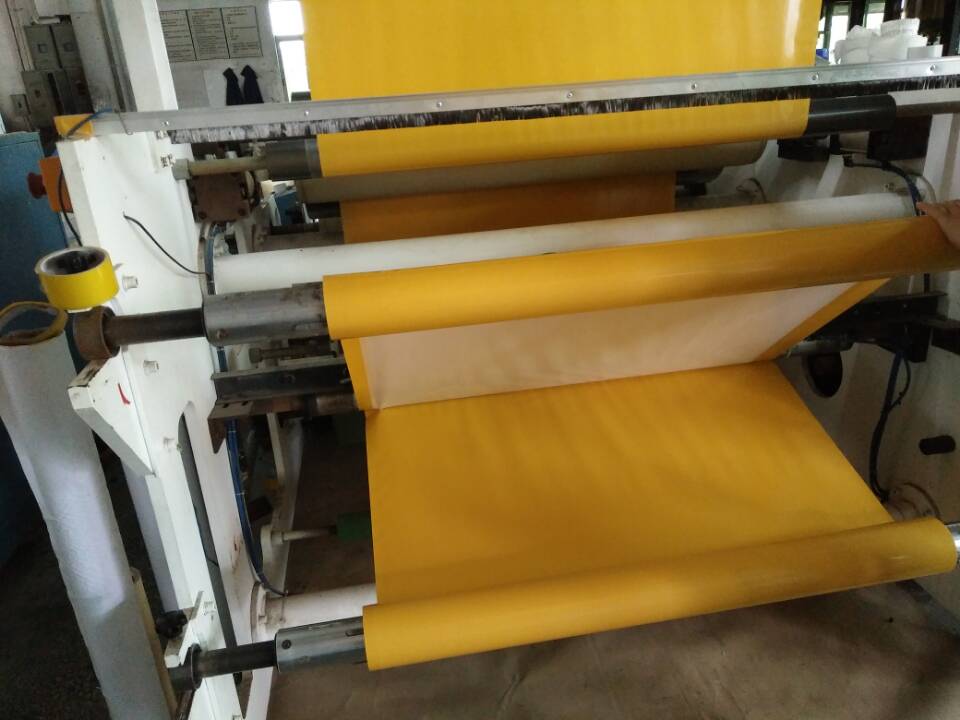 易拉胶涂布 实拍4